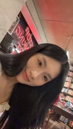ảnh đại diện của Nguyễn Quỳnh An